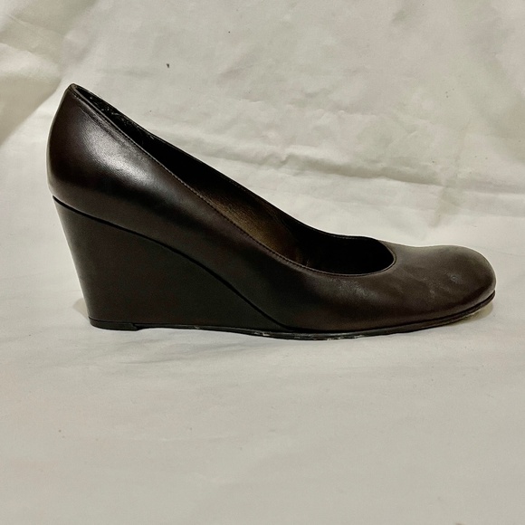 Stuart Weitzman Black Leater Wedge Pumps - Picture 1 of 13